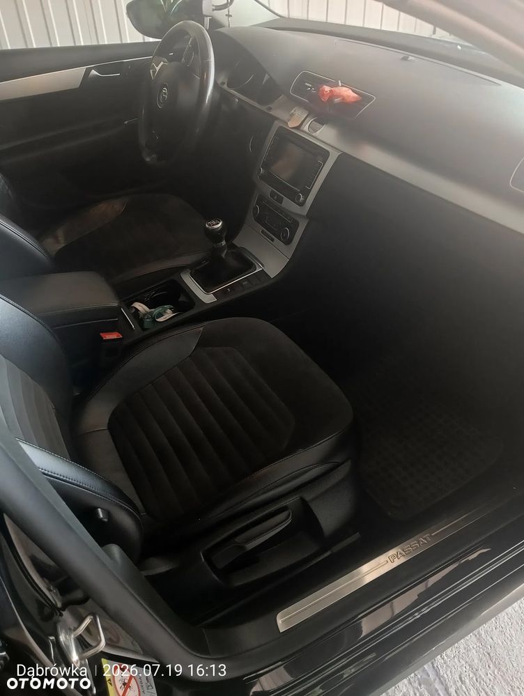 Volkswagen Passat 2.0 TDI Highline - 7