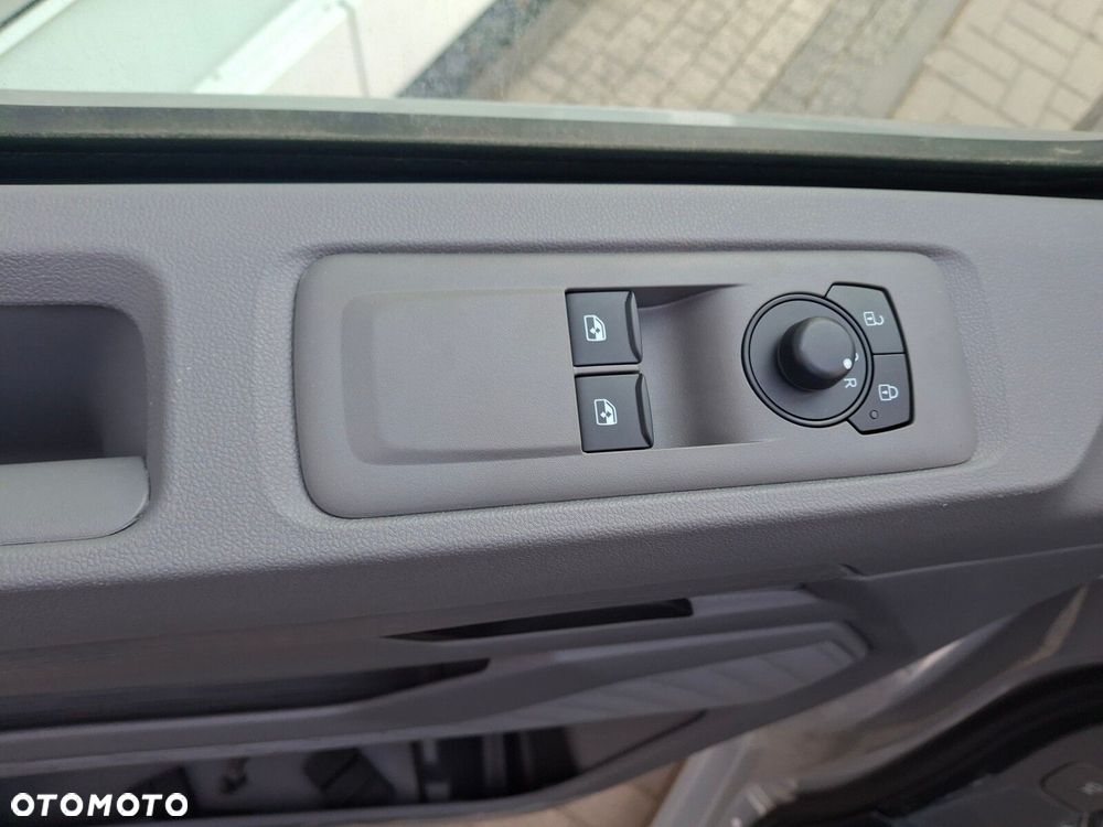 Volkswagen Transporter Furgon Plus - 22