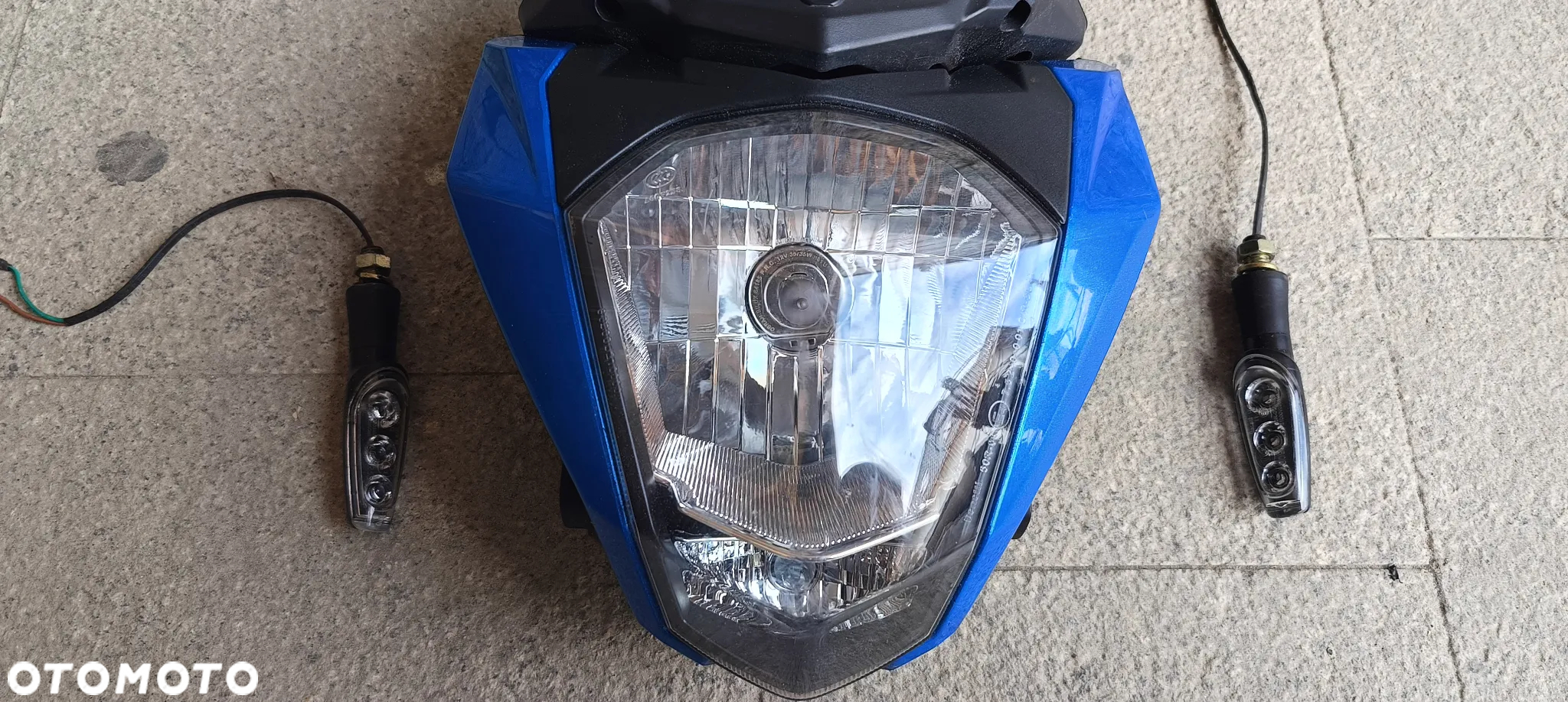 KEEWAY RKS 2020 LAMPA REFLEKTOR  LICZNIK CZASZA KIERUNKOWSKAZ - 2