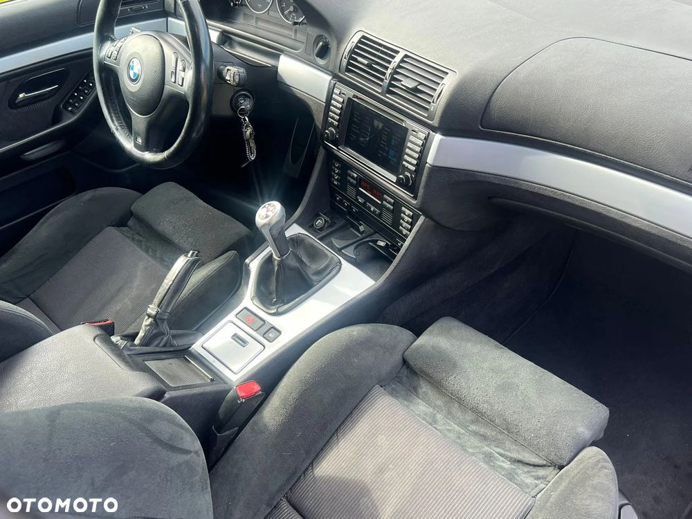 BMW Seria 5 520i Touring Edition Exclusive - 24