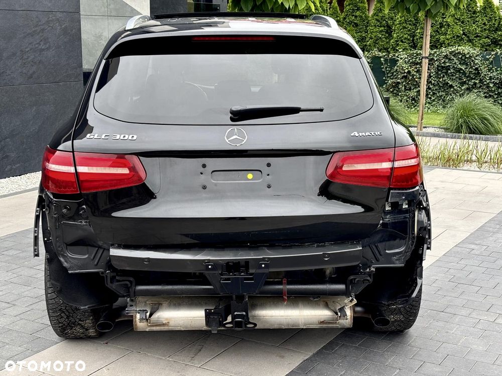Mercedes-Benz GLC 300 4Matic 9G-TRONIC - 12