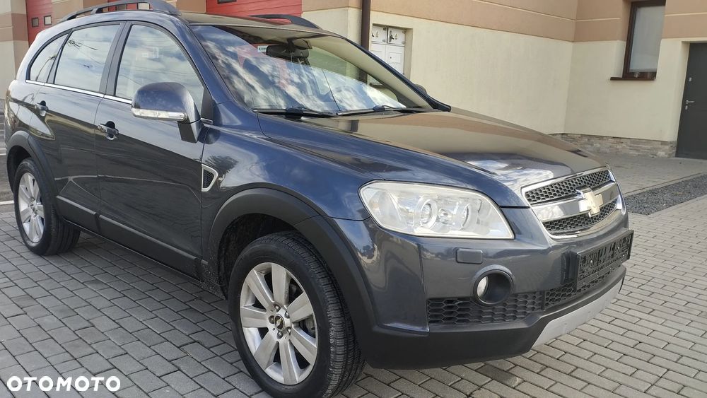 Chevrolet Captiva 2.0 4WD 7 Sitzer Automatik LT Exclusive - 40