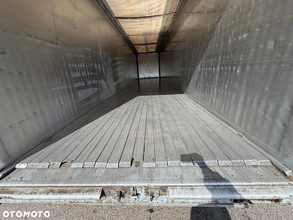 Kraker Trailers CF200 - 5