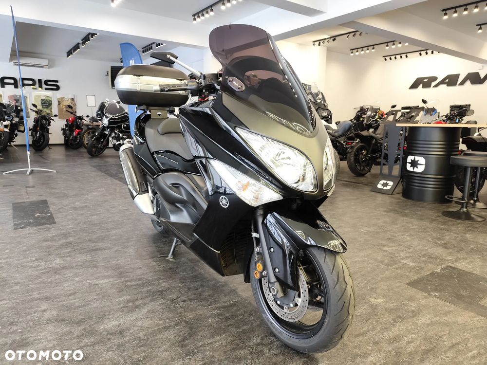 Yamaha Tmax - 10