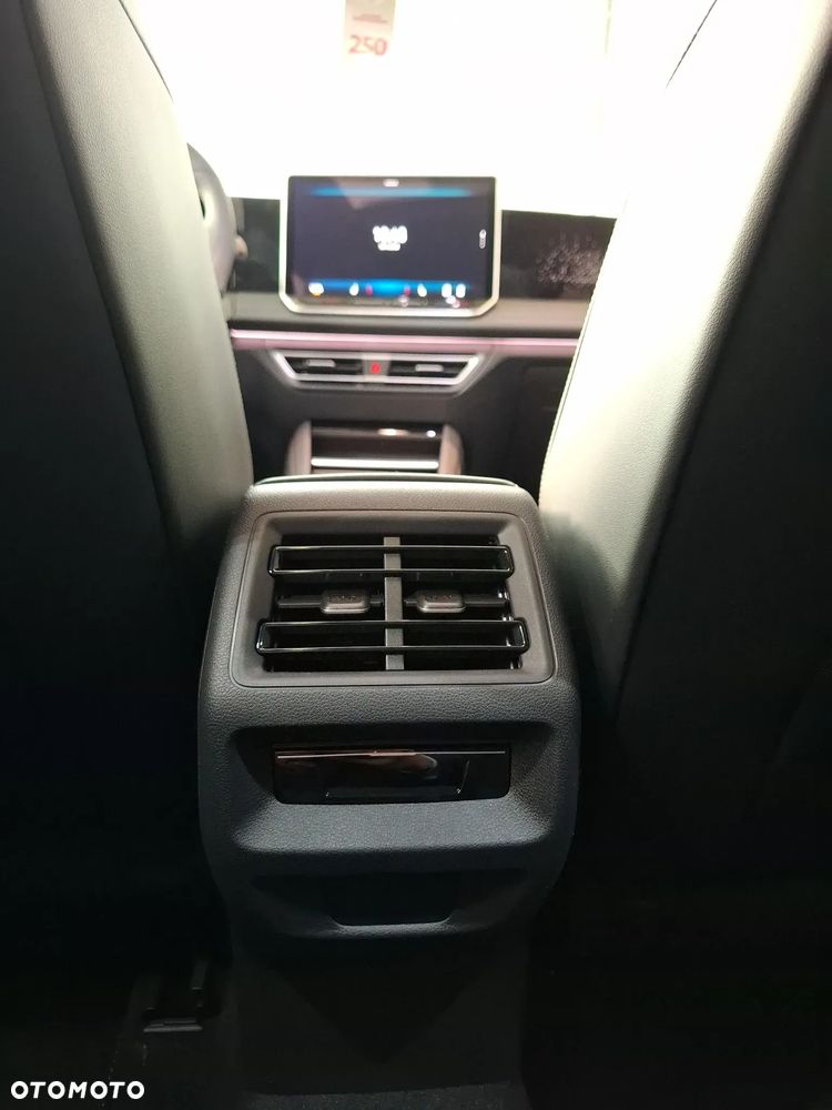 Volkswagen Tiguan 2.0 TSI 4Mot R-Line Plus DSG - 17