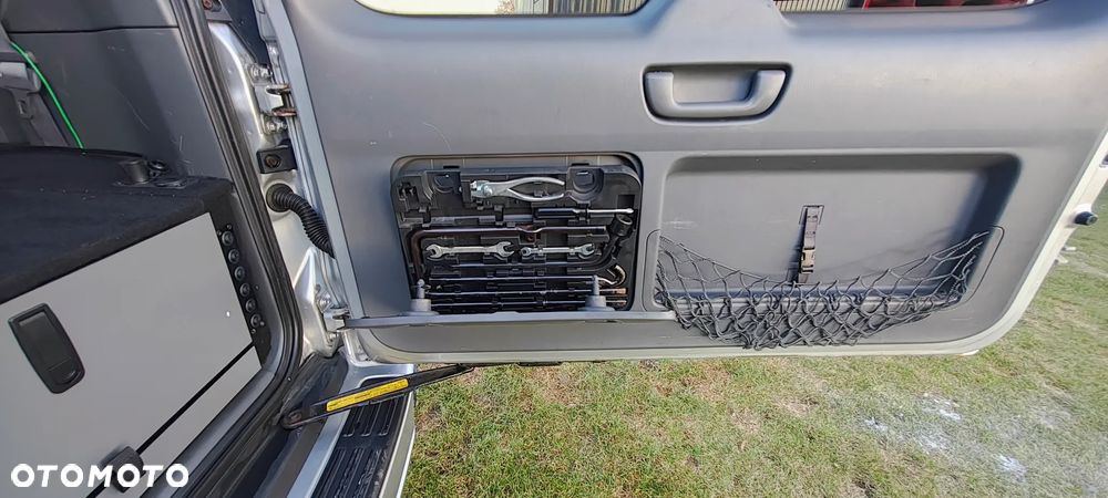 Toyota Land Cruiser 3.0 D Sol Navi Platinium - 7