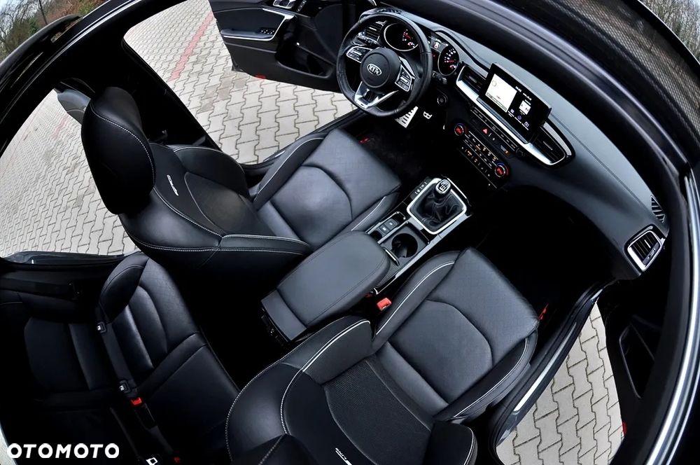 Kia ProCeed 1.6 CRDi GT Line - 16