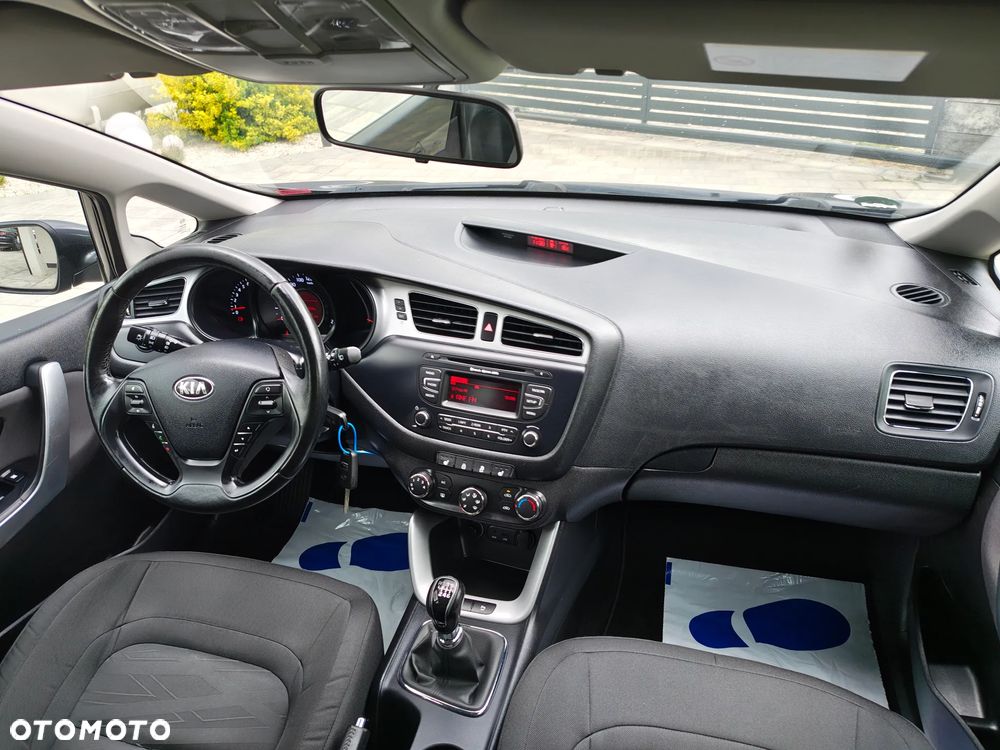 Kia Ceed 1.4 CVVT Attract - 16
