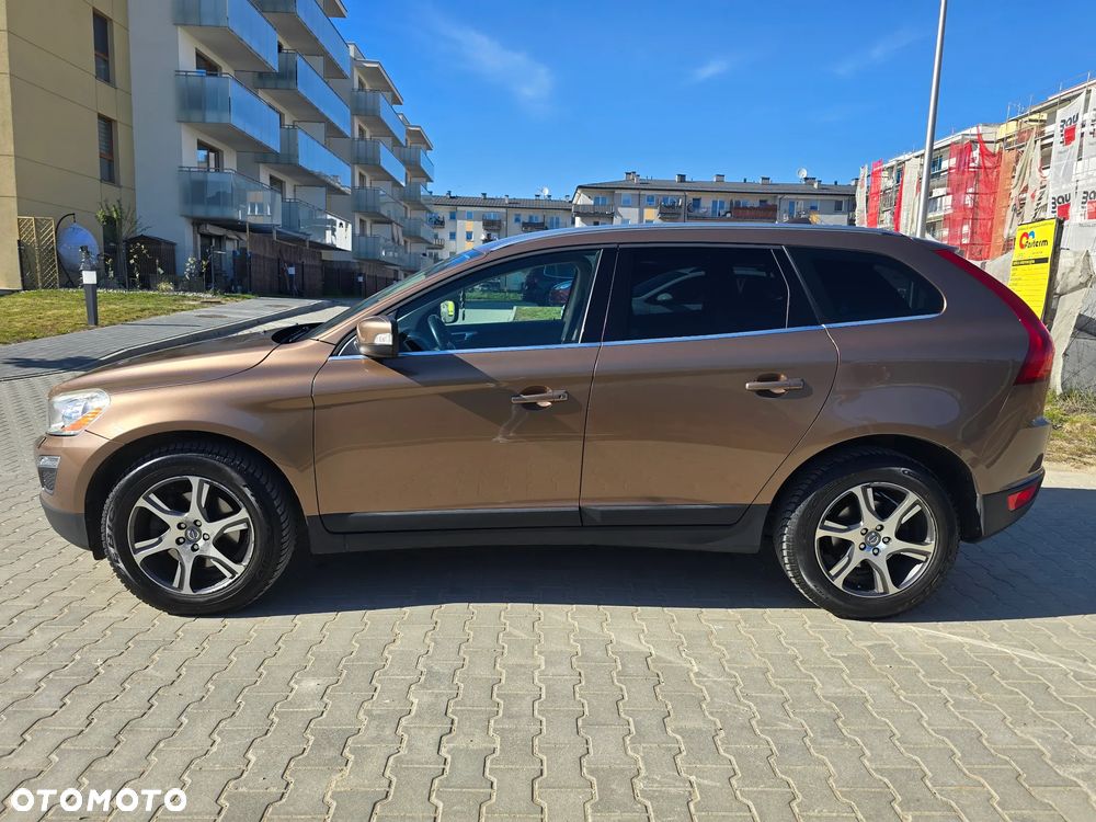 Volvo XC 60 D4 Summum - 4