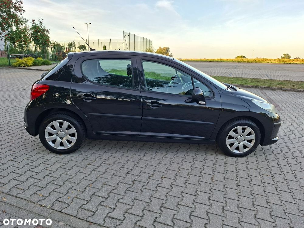 Peugeot 207 75 Filou - 4