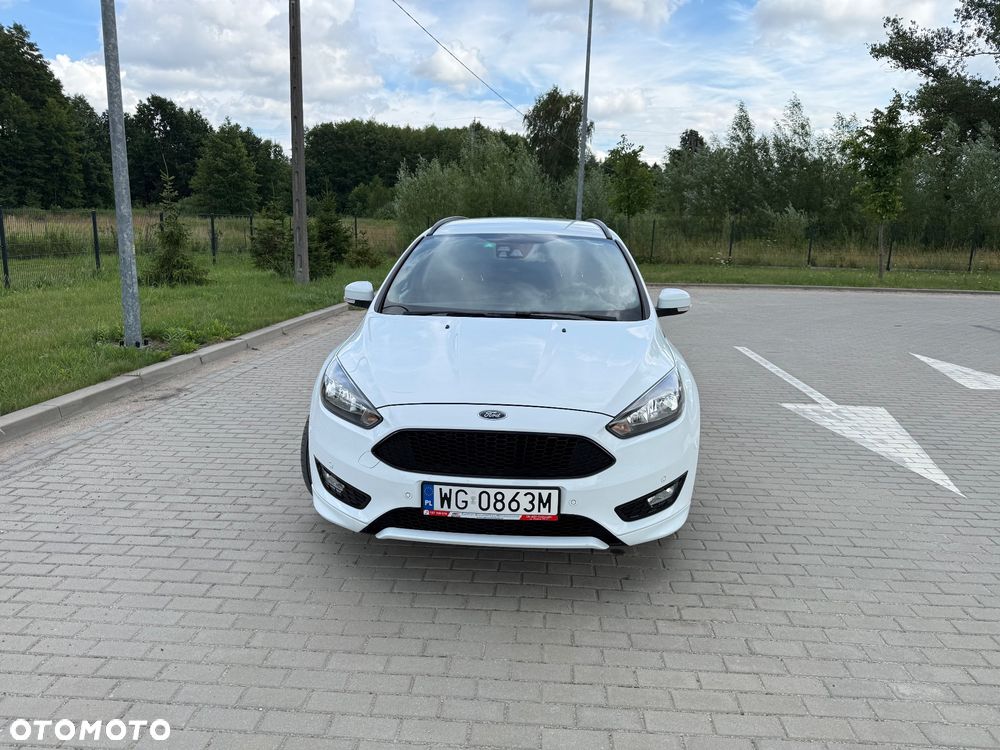 Ford Focus 1.0 EcoBoost Start-Stopp-System ST-LINE STYLE - 4