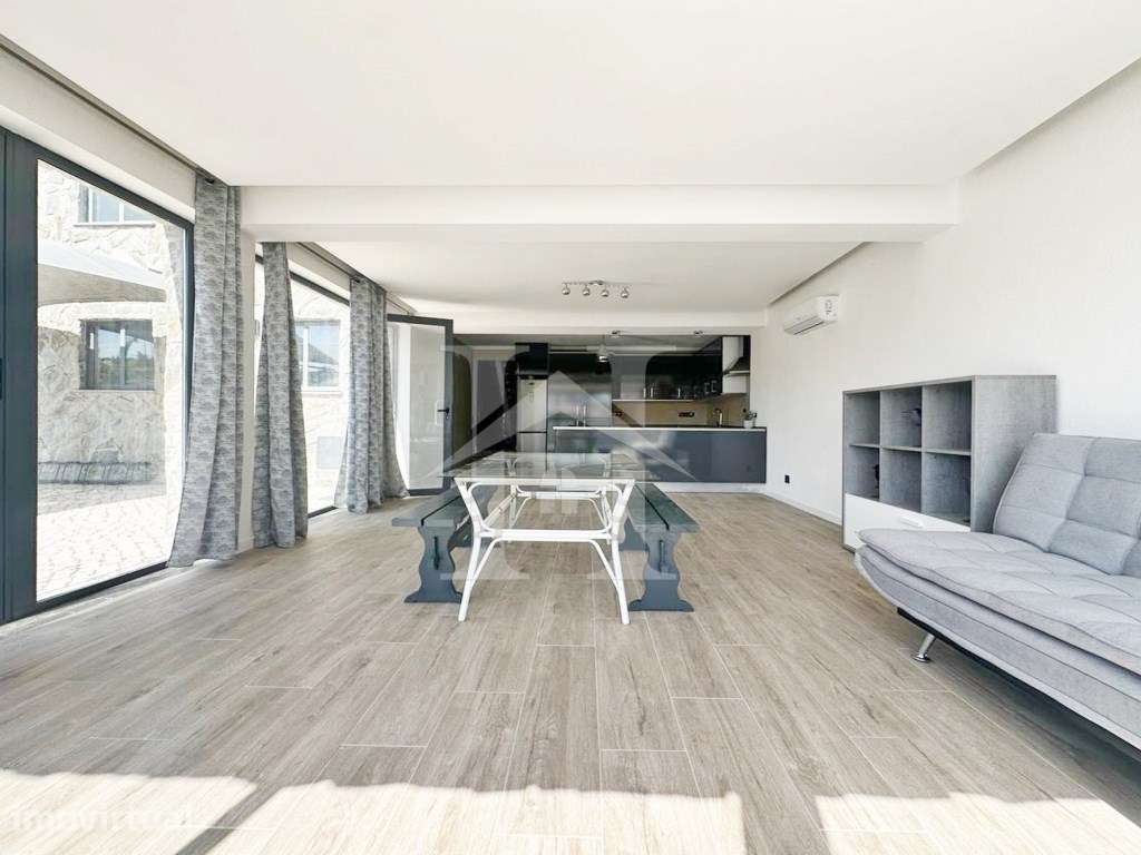 Moradia T3 em Alcabideche com Piscina e Espaço Exterior - Grande imagem: 3/50