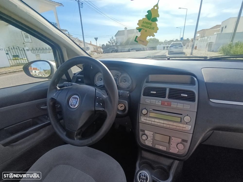 Fiat Linea 1.3 M-Jet Emotion - 4