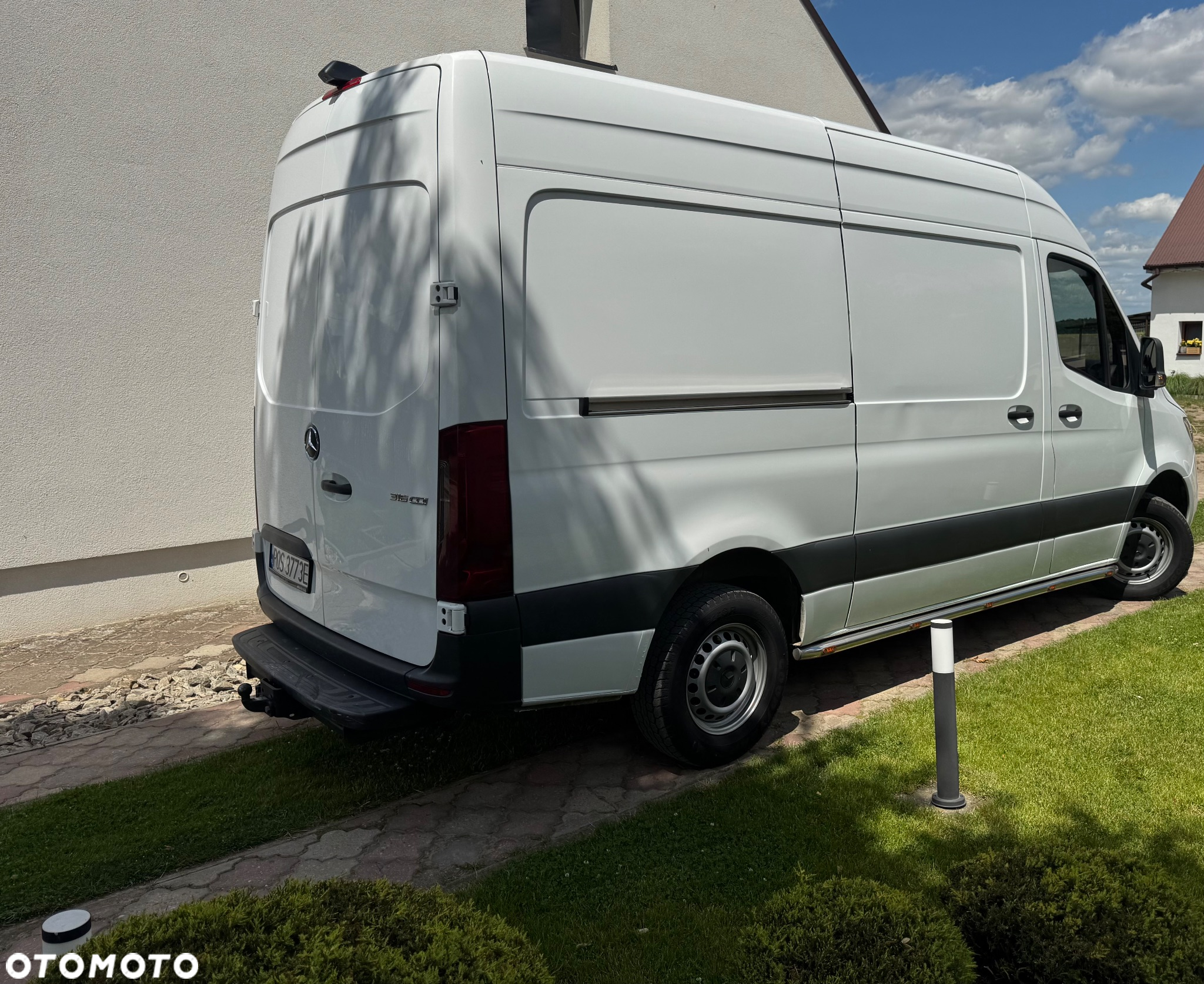 Mercedes-Benz Sprinter - 4
