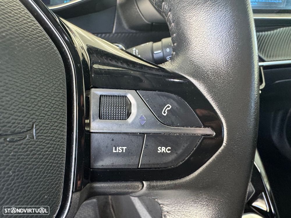 Peugeot 2008 1.5 BlueHDi Allure Pack - 18