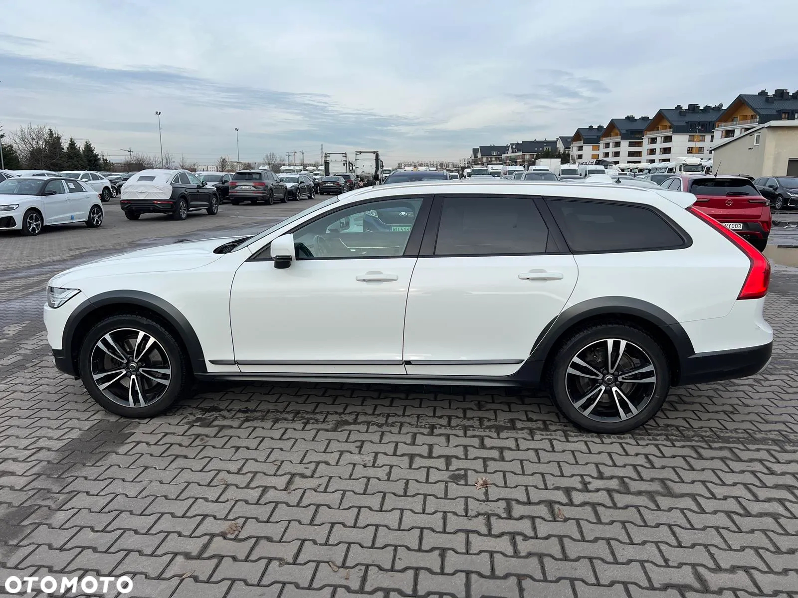 Volvo V90 Cross Country D5 AWD Pro - 8