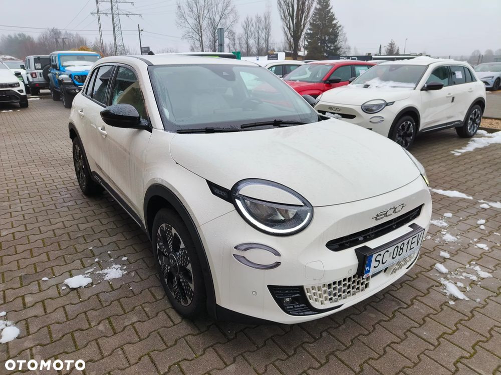 Fiat 600 1.2 Turbo La Prima eDCT - 3