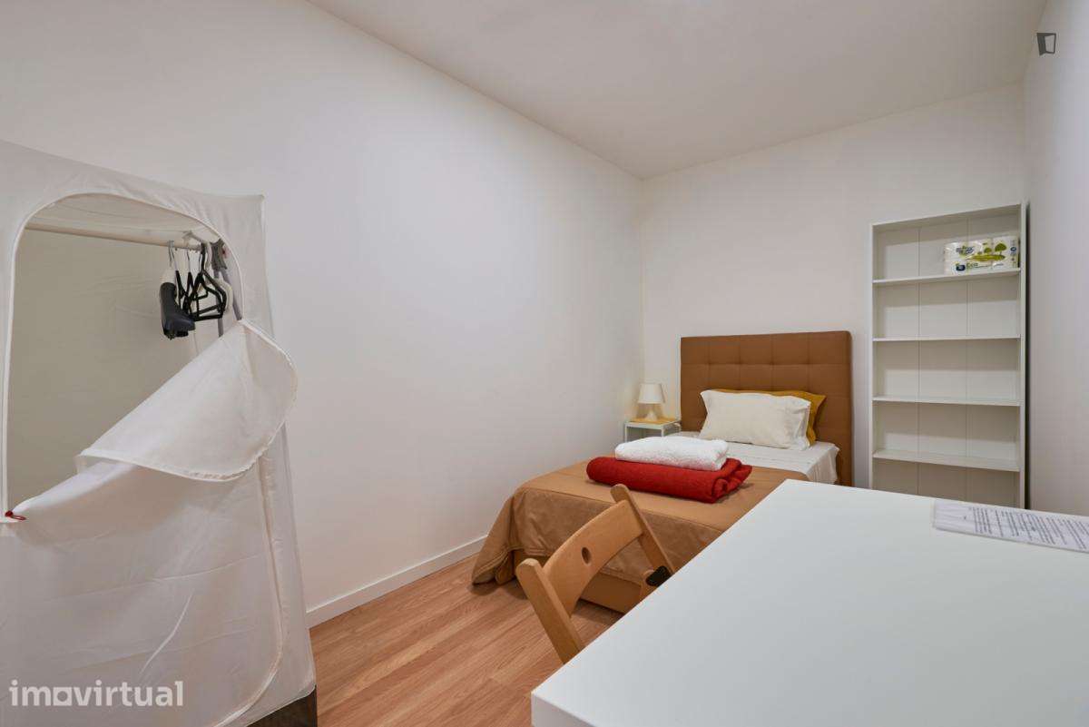 Quarto - localizado em Arroios Lisbon - Grande imagem: 4/33