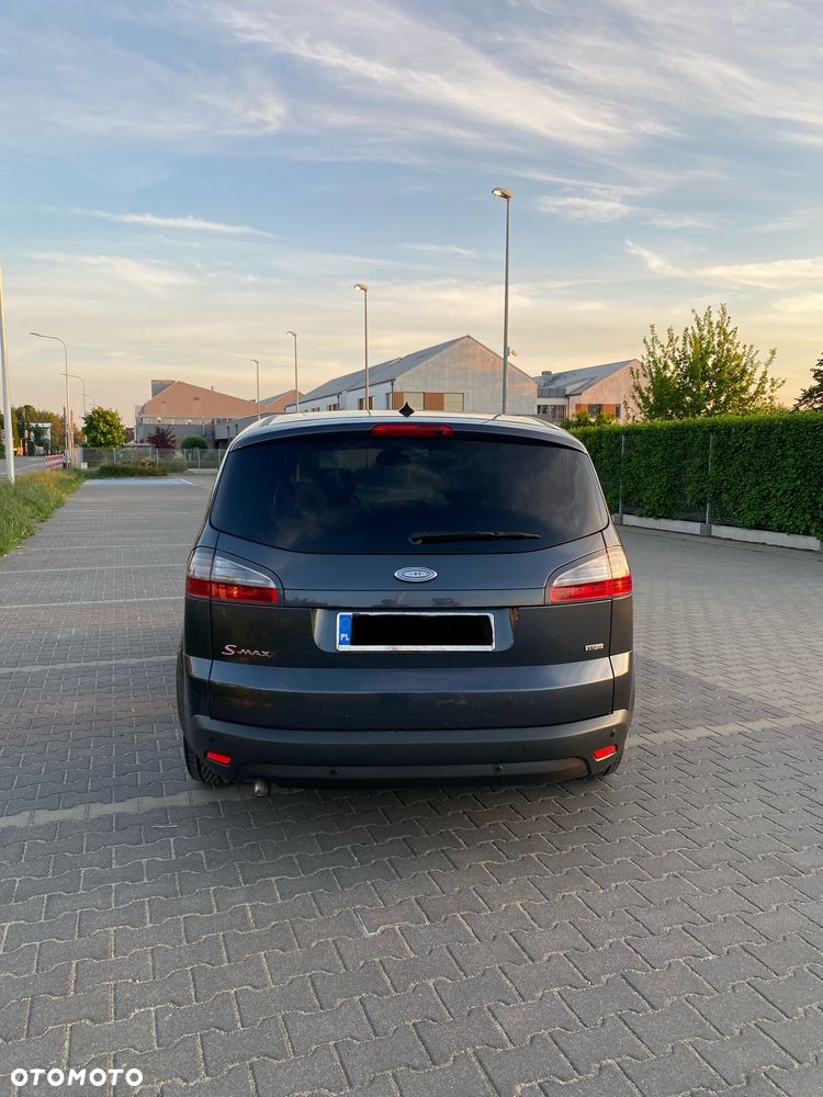 Ford S-Max 2.0 TDCi DPF Titanium - 4