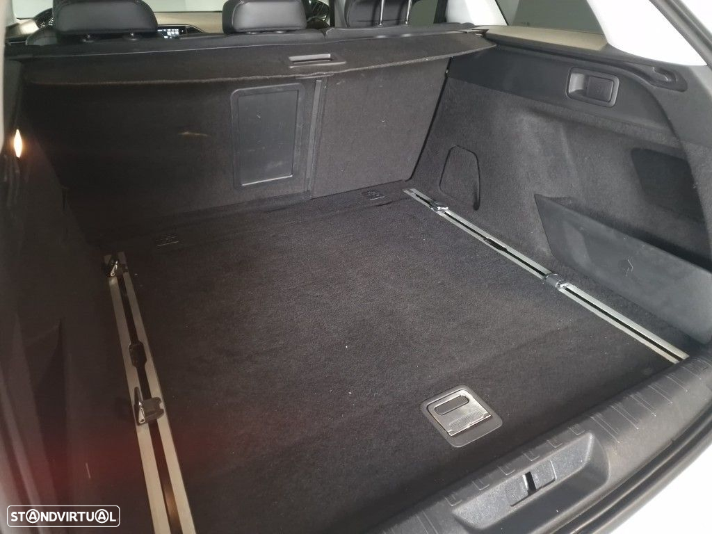 Peugeot 308 SW 2.0 BlueHDi Allure J18 EAT6 - 23