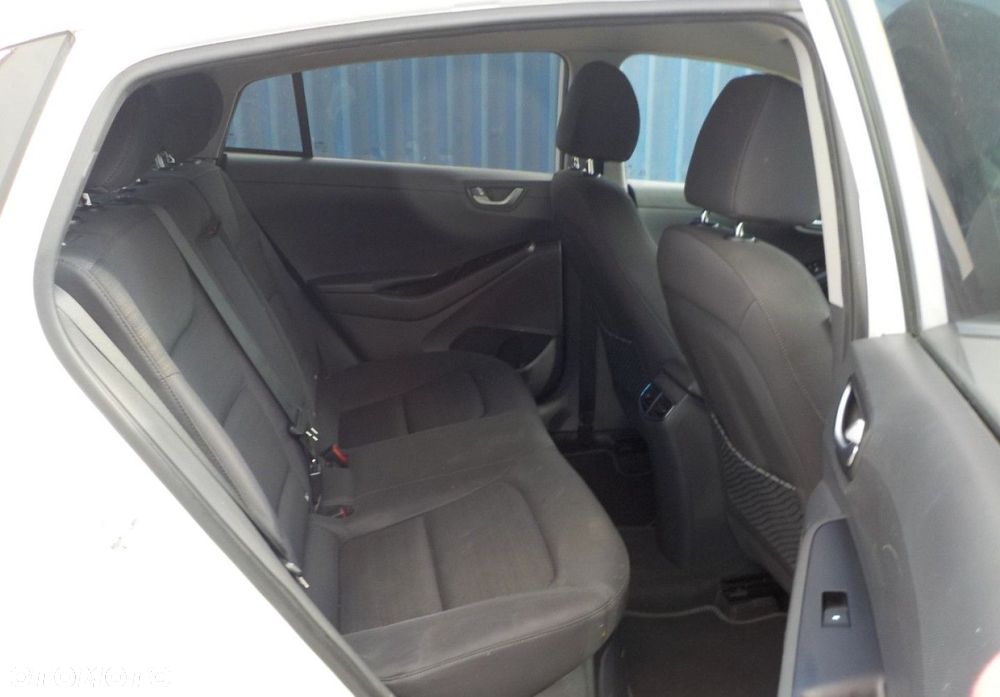 Hyundai IONIQ - 25