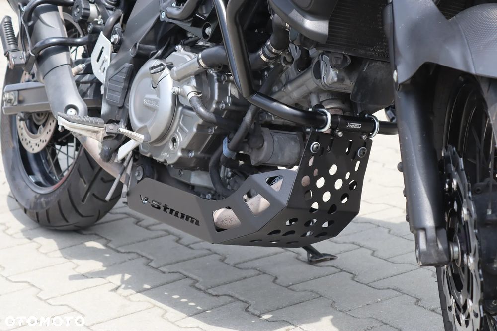 Suzuki V-STROM - 14