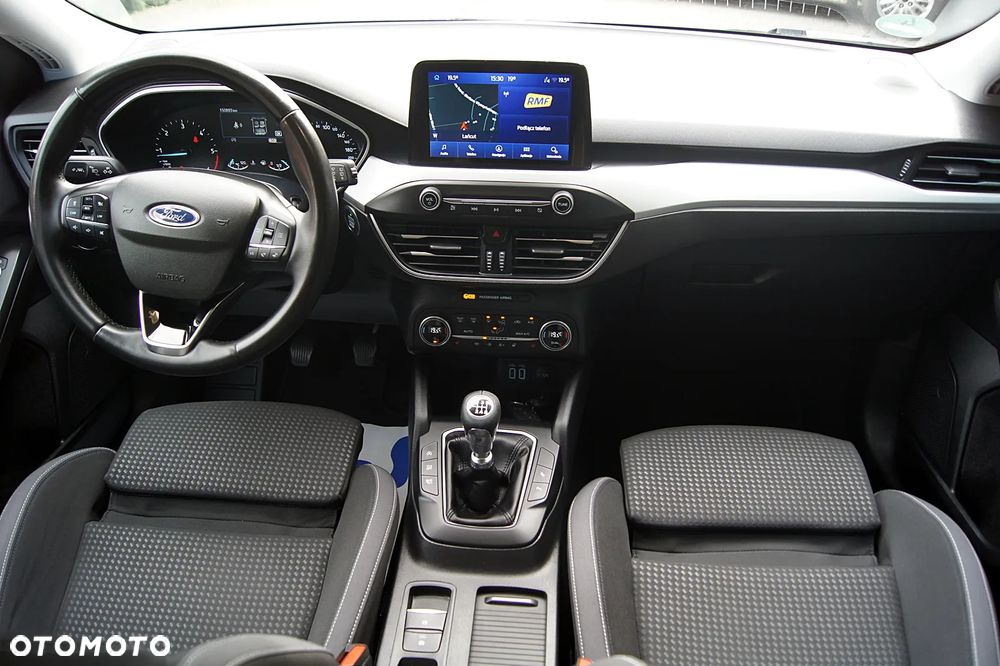 Ford Focus 1.5 EcoBlue Start-Stopp-System COOL&CONNECT DESIGN - 27