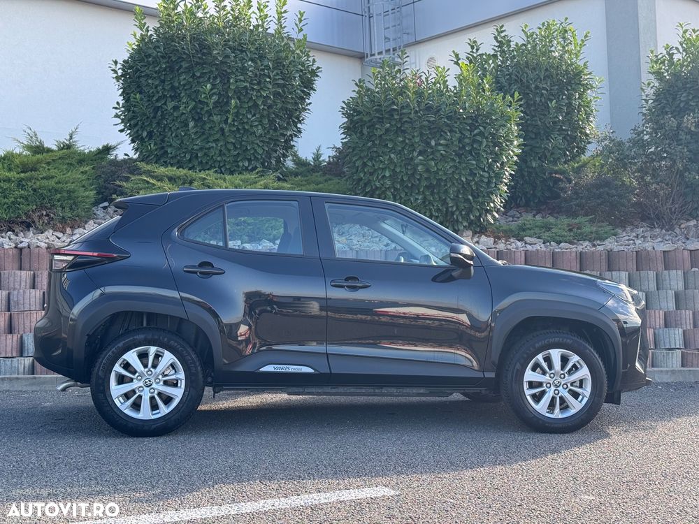 Toyota Yaris Cross Hybrid 116 1.5 VVT-i Business Edition - 1