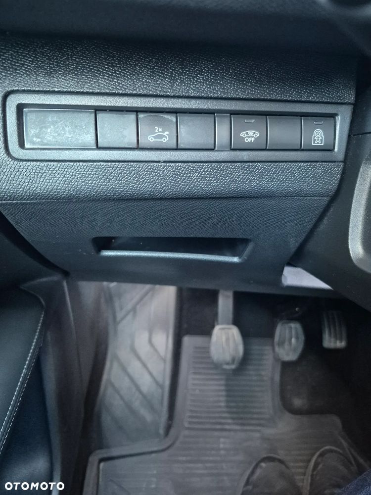 Peugeot 3008 2.0 BlueHDi Allure S&S - 32