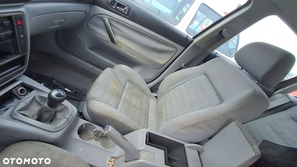 VW PASSAT B5 LIFT FL FOTEL PRAWY PASAŻERA PRZÓD PRZEDNI nr. 52/3 - 1