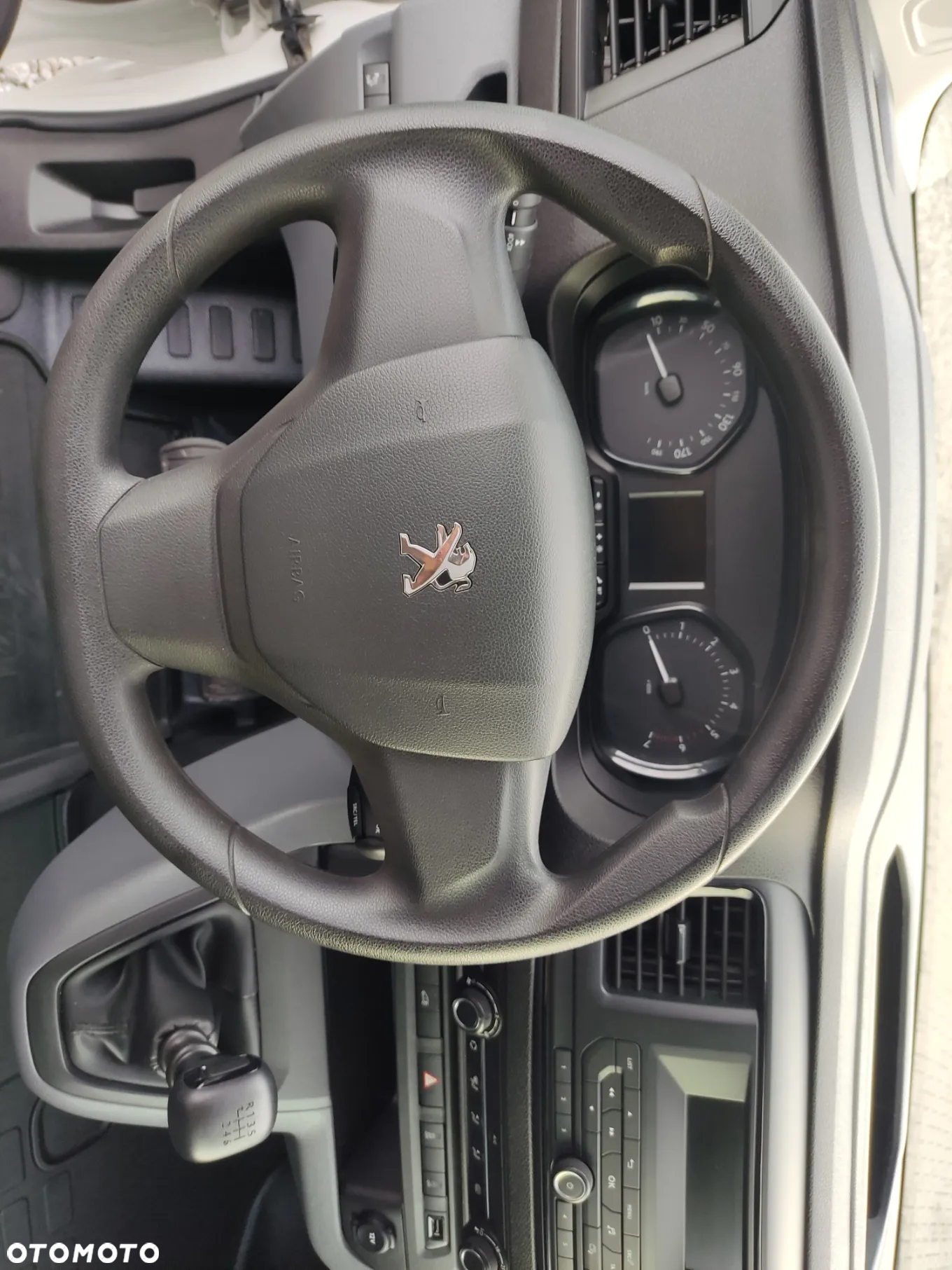 Peugeot Expert - 35