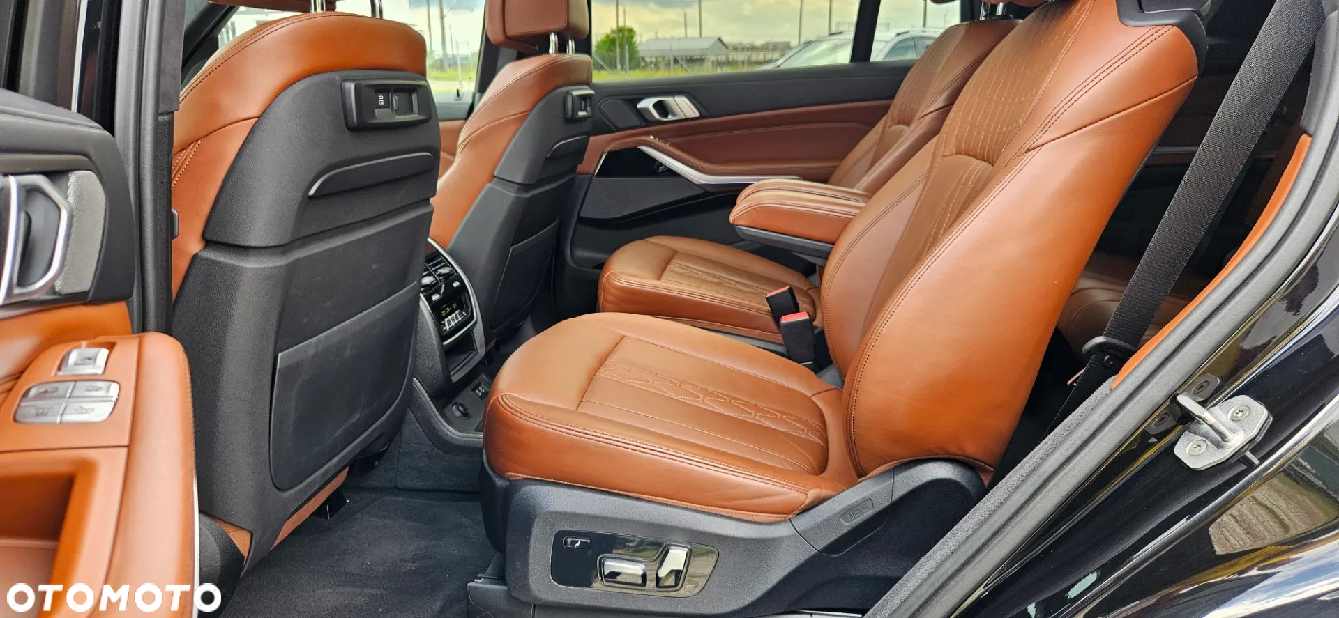 BMW X7 - 16