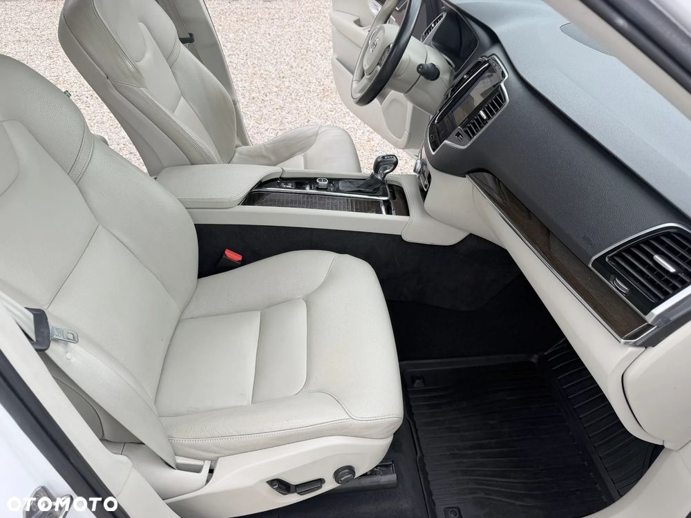 Volvo XC 90 T6 AWD Geartronic Inscription - 8