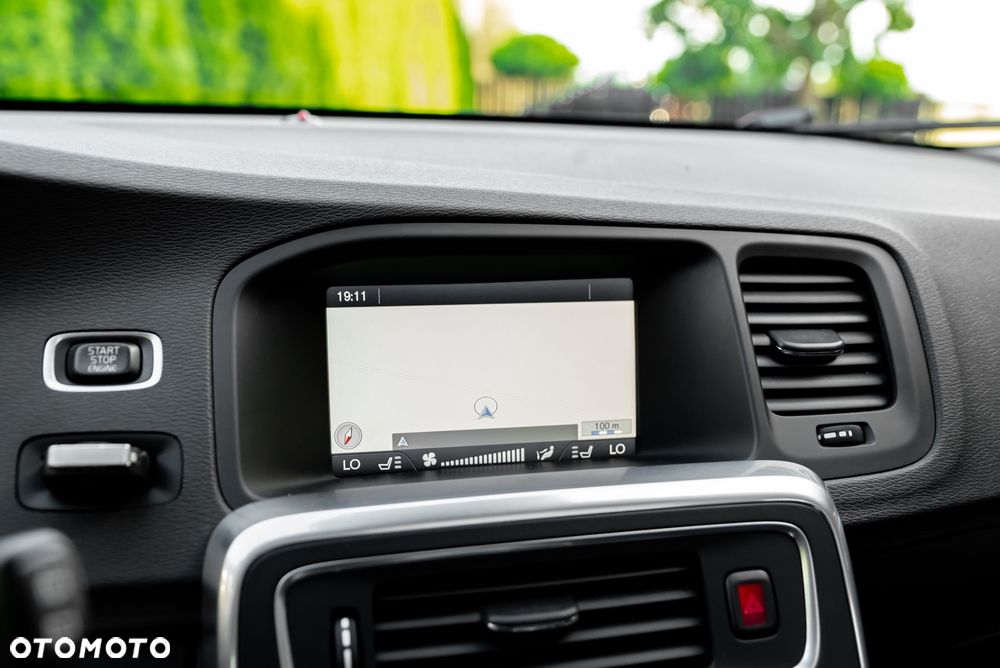 Volvo V60 T6 AWD Geartronic Summum - 39