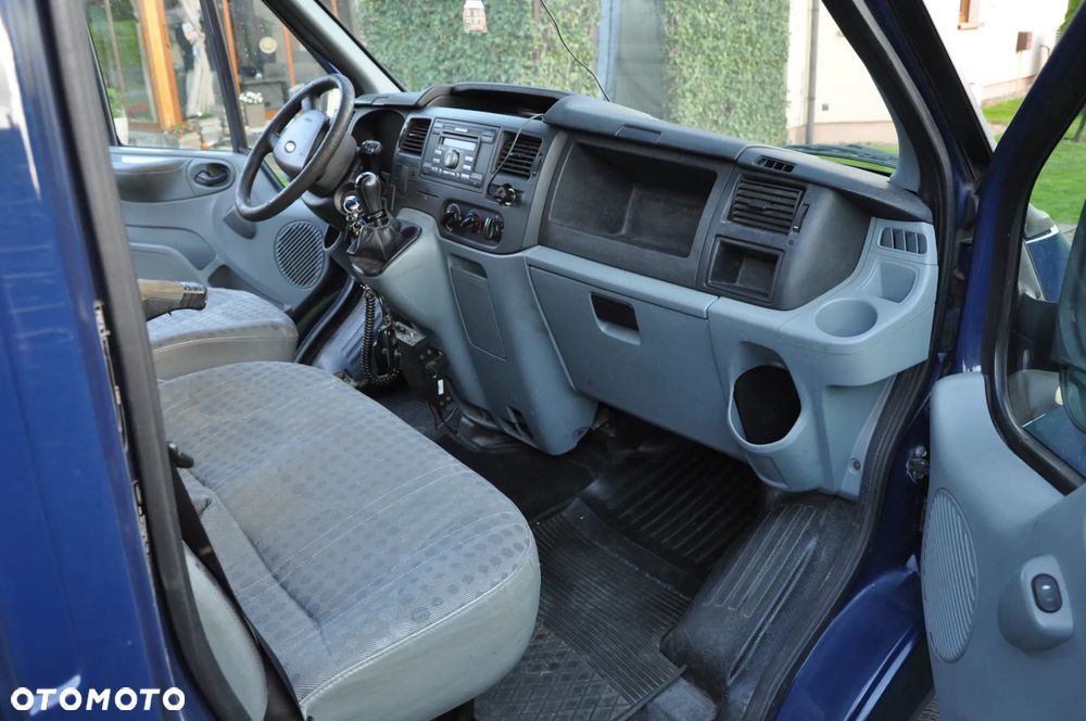 Ford Transit - 8