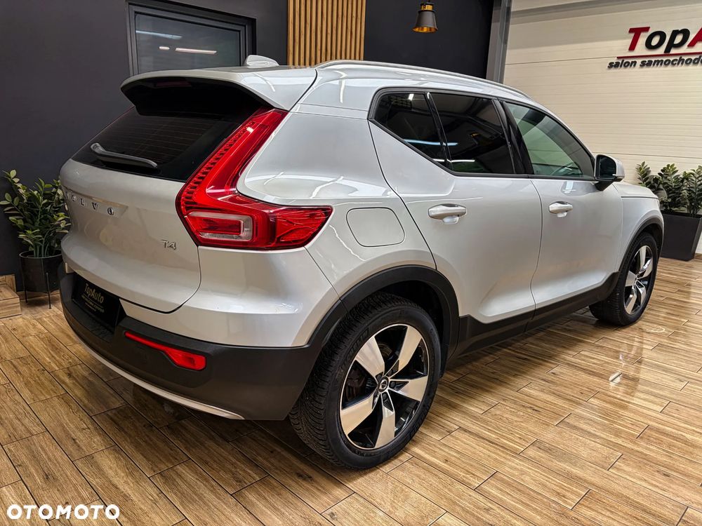 Volvo XC 40 T4 Geartronic Momentum Pro - 7