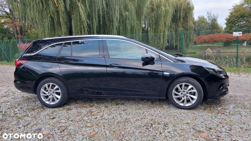 Opel Astra 1.6 D (CDTI) Sports Tourer Innovation - 2