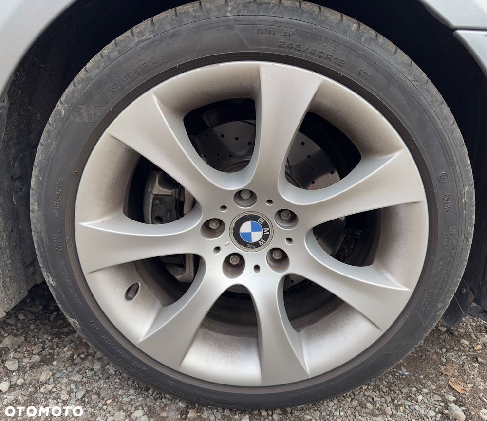 BMW Seria 5 530i Touring - 23