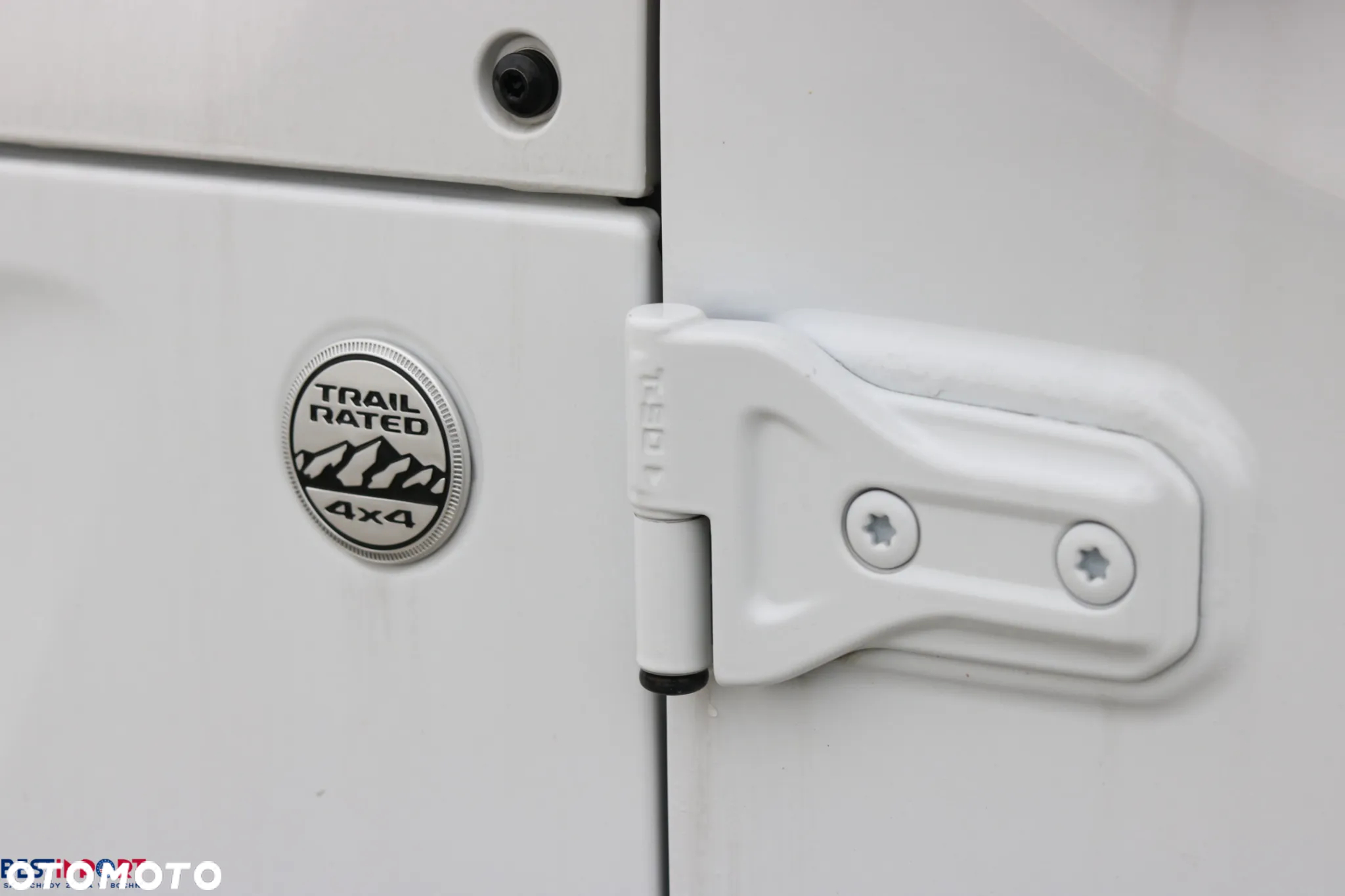 Jeep Wrangler - 12