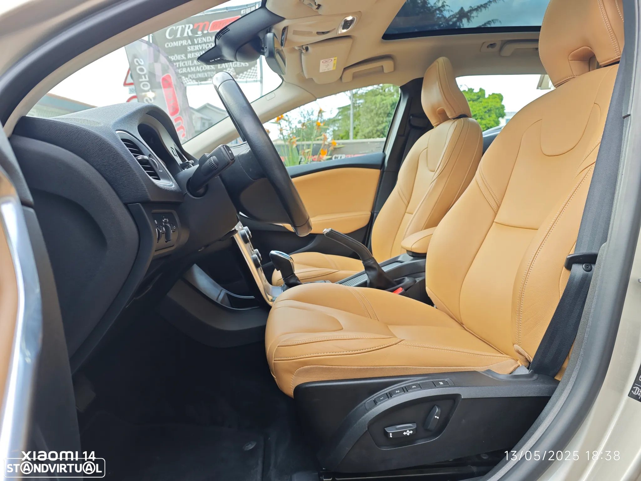 Volvo V40 Cross Country 1.5 T3 Summum Geartronic - 22
