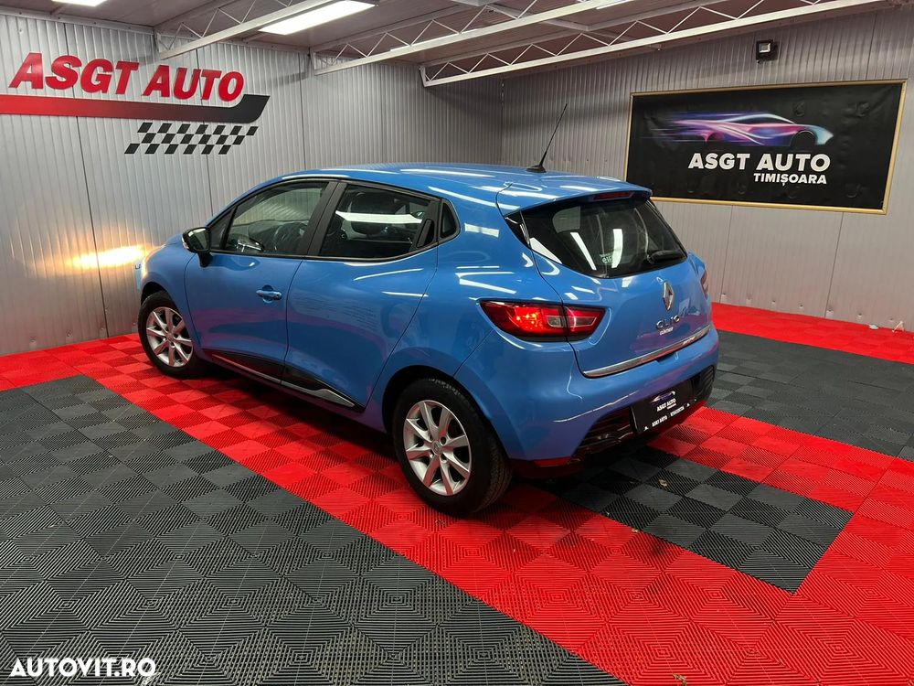Renault Clio - 5