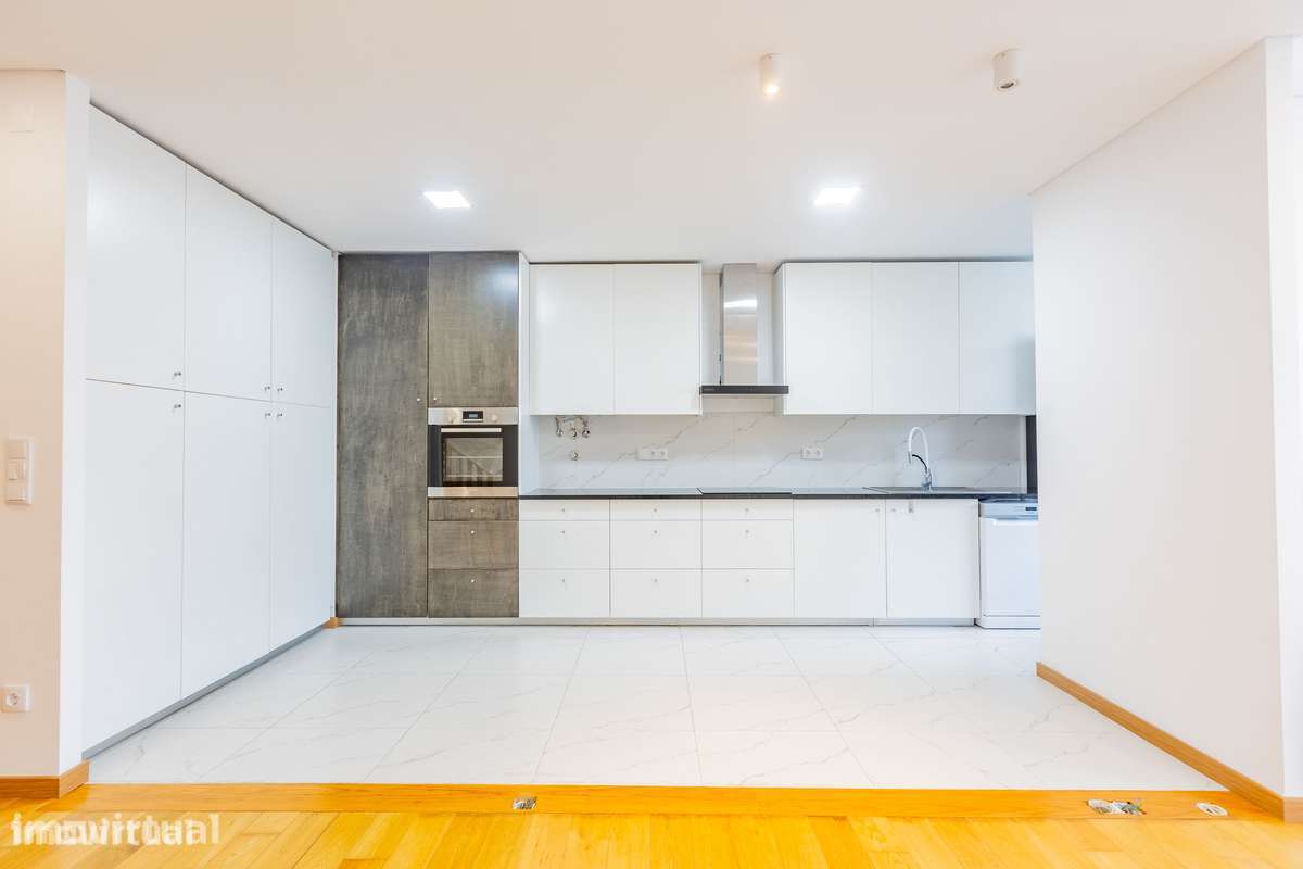 Apartamento T3 - Pico da Pedra - Grande imagem: 2/45