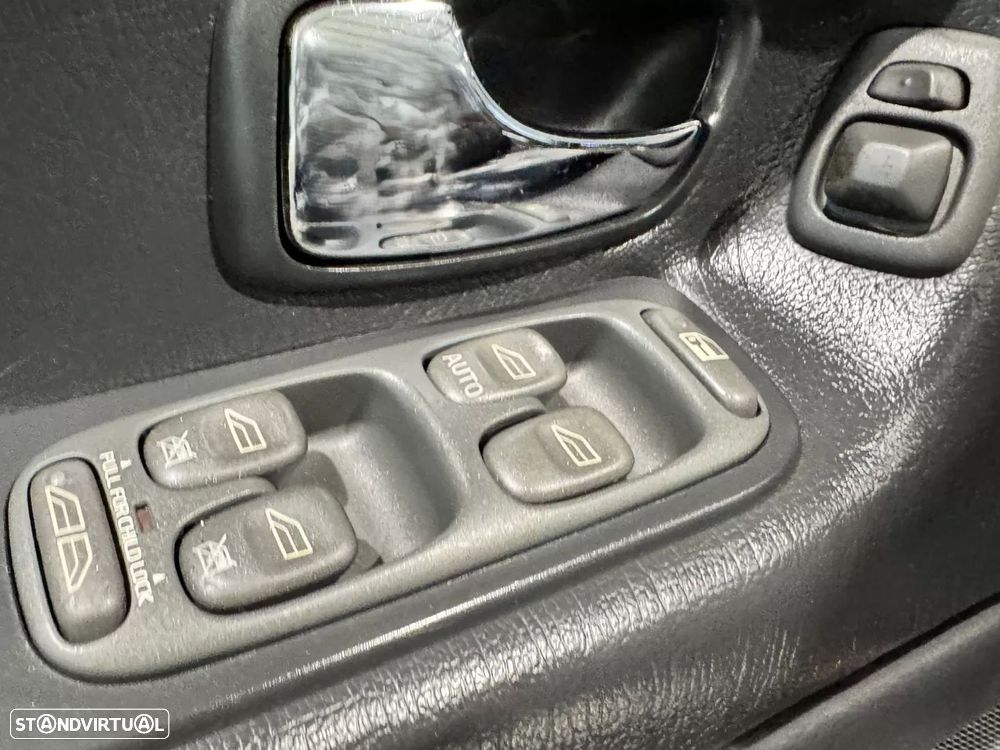Volvo C70 2.0 LT - 22