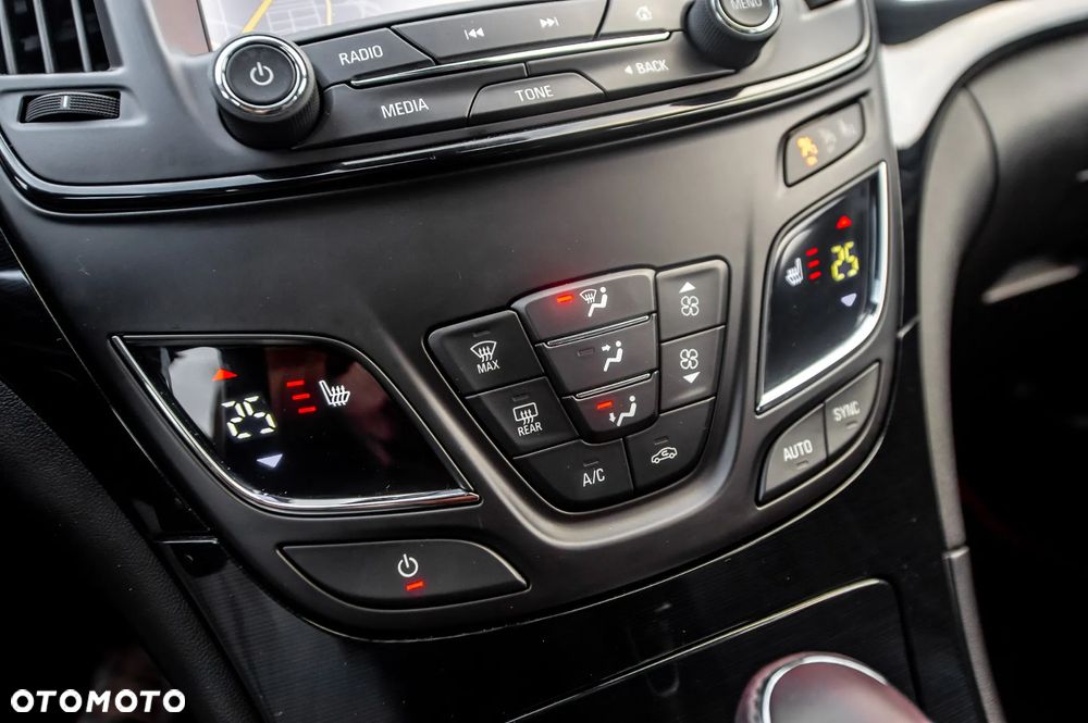 Opel Insignia 2.0 Turbo 4x4 Sport - 31