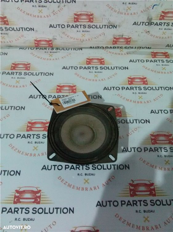 boxa usa skoda octavia 1 an fabr. 2004 - 1