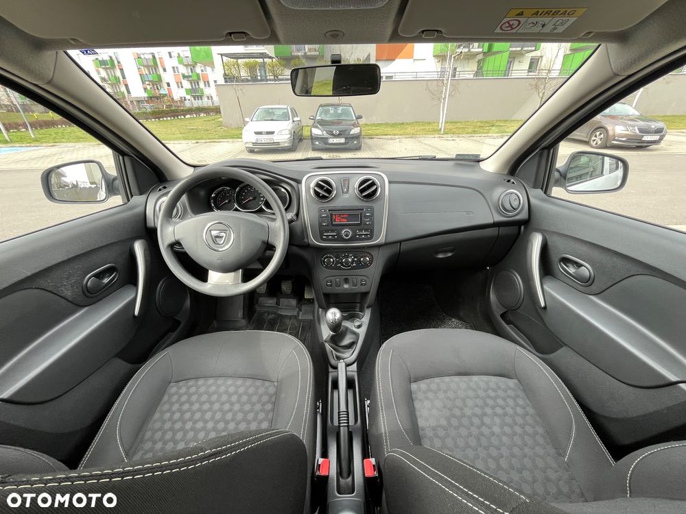 Dacia Logan 1.2 16V Laureate - 25
