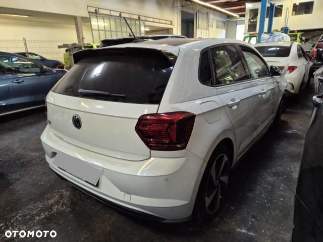 Volkswagen Polo 2.0 TSI DSG GTI - 8