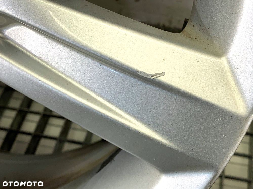 FELGI ALUMINIOWE KOMPLET 17'' 8J 5X108 63,3 ET 42  VOLVO XC90 I (275) 2002 - 2015 T6 AWD 200 kW [272 - 5