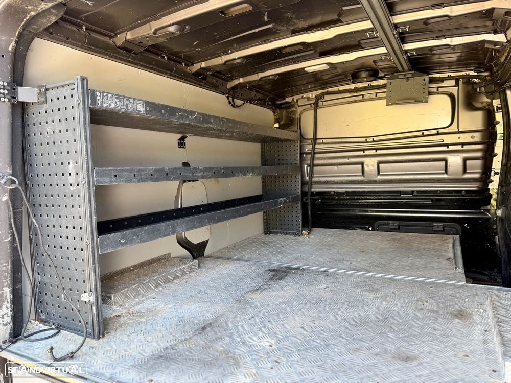 Renault Traffic - 19