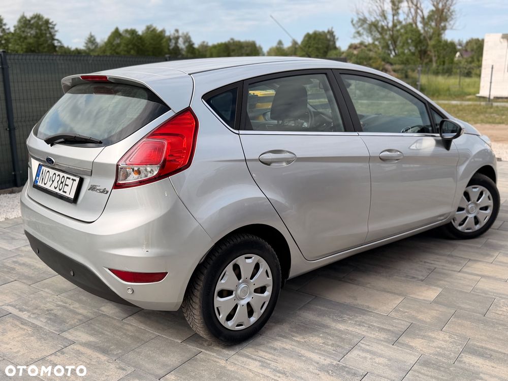 Ford Fiesta - 10